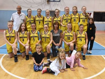 Titul v kategórii mladšie žiačky získali hráčky CBK 2005 Košice
