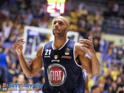 Slovenský reprezentant Jones nahradil hráča NBA a nasúkal 7 trojok
