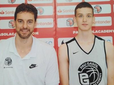 Prievidzský talent obdivuje Dončiča a upútal na kempe Paua Gasola v Barcelone