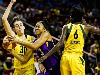 Líder súťaže Seattle prehral s Los Angeles po predĺžení