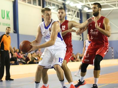 Do štvrtej sa venujem práci, od štvrtej zas rodine, hovorí Vido o svojom novom živote