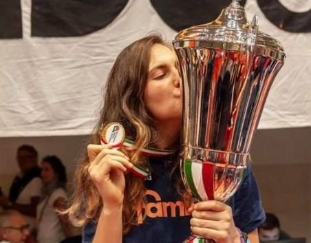 Hruščáková na strihanie vlasov už zabudla, no Hamšíka si pozrieť nestihla