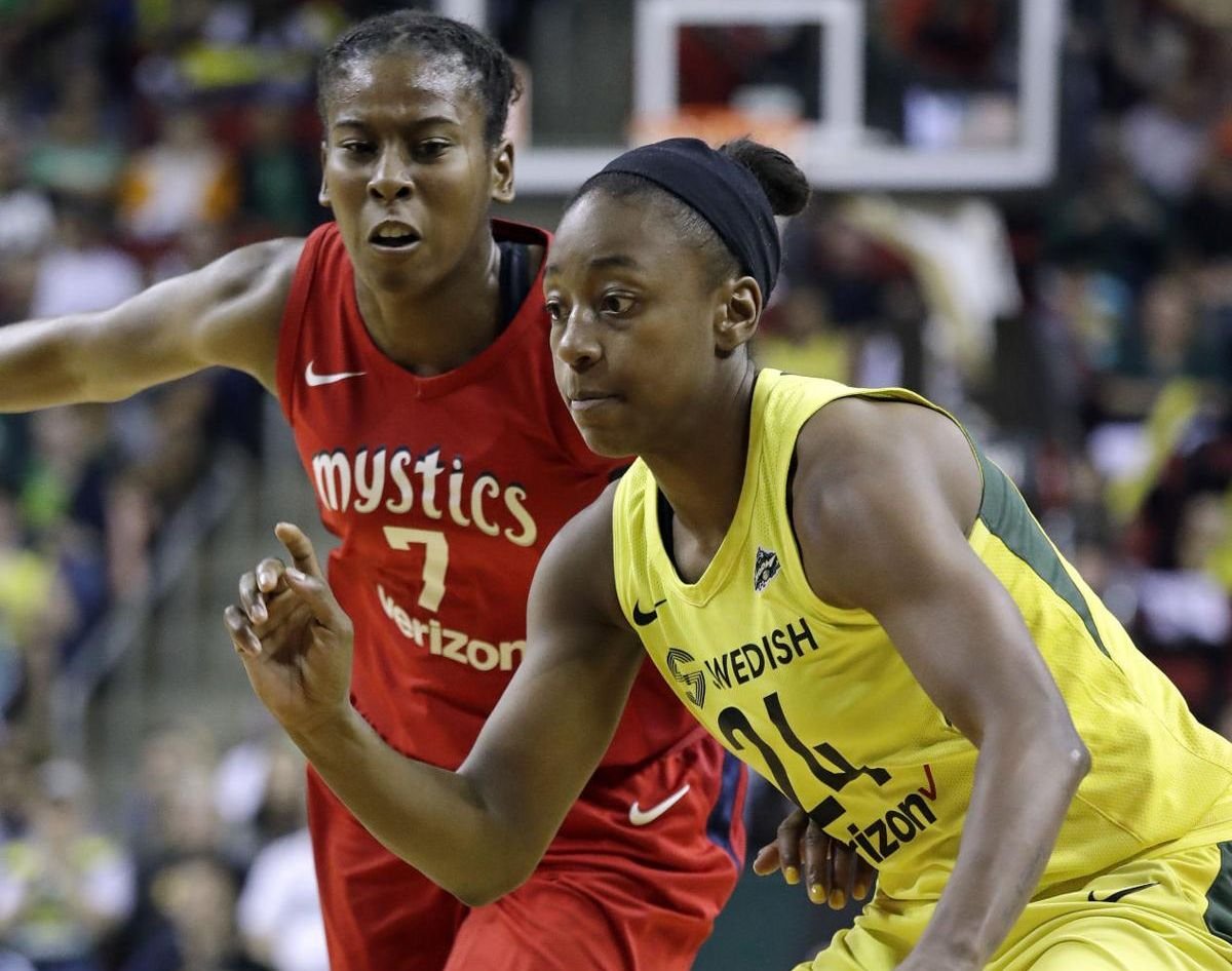 Seattle doma vyhral v prvom finále play off nad Washingtonom 89:76