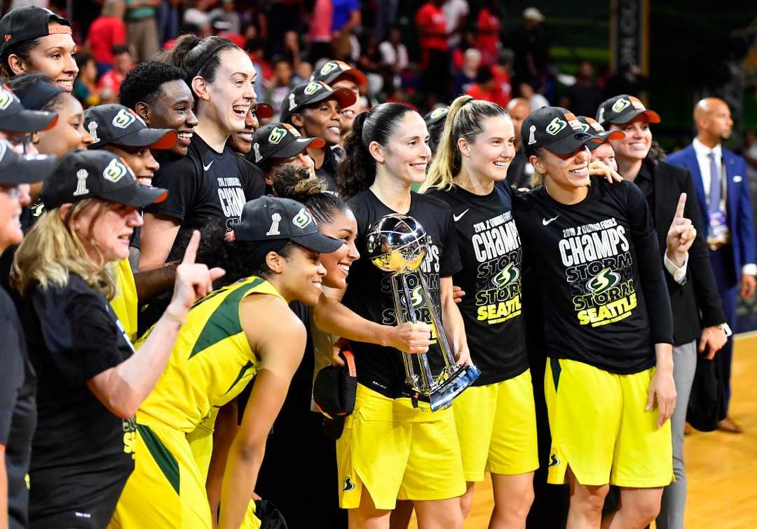 VIDEO Seattle Storm získali titul v americkej WNBA, Mystics zdolali 3:0 na zápasy