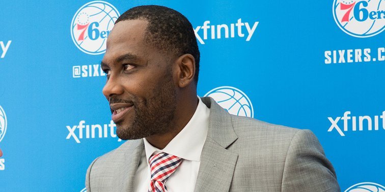 Pred rokmi ho vyhodili, teraz veria, že im pomôže k titulu NBA