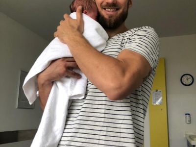 Gavel sa stal otcom a bude pokračovať v Bayerne Mníchov