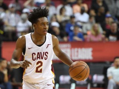 Mal byť záchrancom Clevelandu po Jamesovi, spoluhráči mu neveria a kritizujú ho