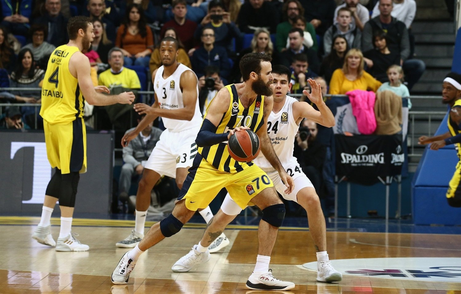 Real tesne prehral v Istanbule s Fenerbahce