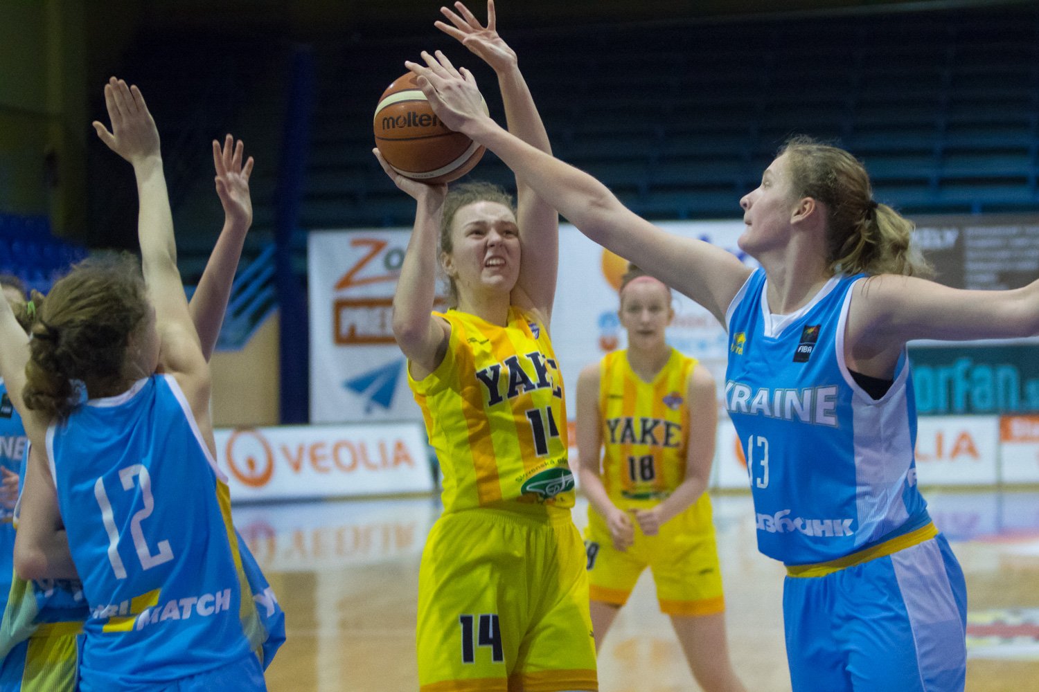 Užitočný päťzápasový maratón zakončený úsmevmi