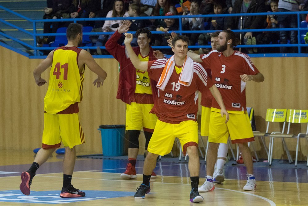 Košickí basketbalisti štartujú nadstavbu, prvé víťazstvo získali bez boja