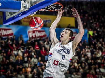Nastrieľali tretinu bodov. Euroligové hviezdy pomohli Srbom vybojovať miestenku do Číny