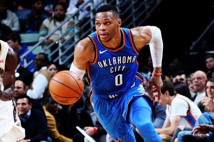 VIDEO: Golden State potvrdzujú suverenitu, Westbrook má už 130 triple-doublov