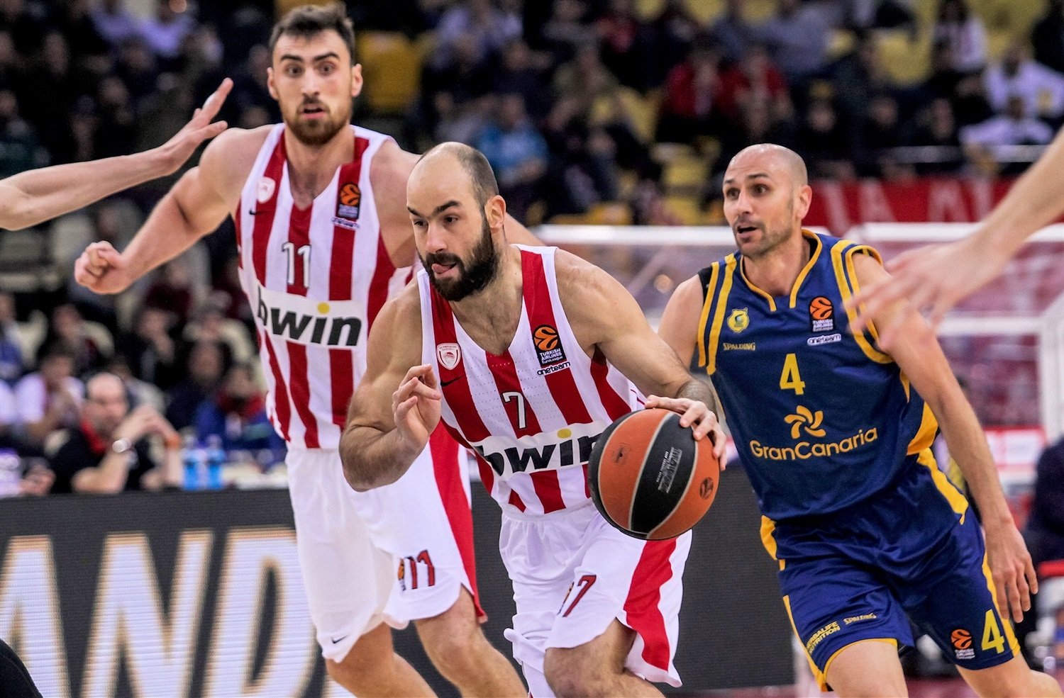 Ešte nepatrí do starého železa. Spanoulis odohral najlepší zápas za posledné roky