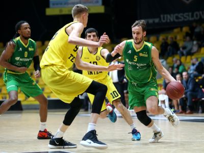 VIDEO: Súboj top tímov tesne pre Inter, uspeli aj Handlová, Lučenec a Prievidza