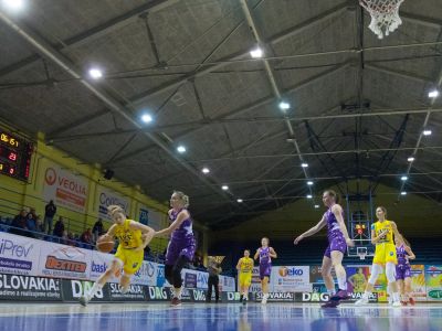 Popradčanky pod novým velením, Žirková s prvou výhrou v pozícii športovkyne desaťročia