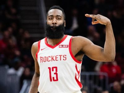 VIDEO: Piate triple-double Hardena s 50 bodmi, Houston víťazne