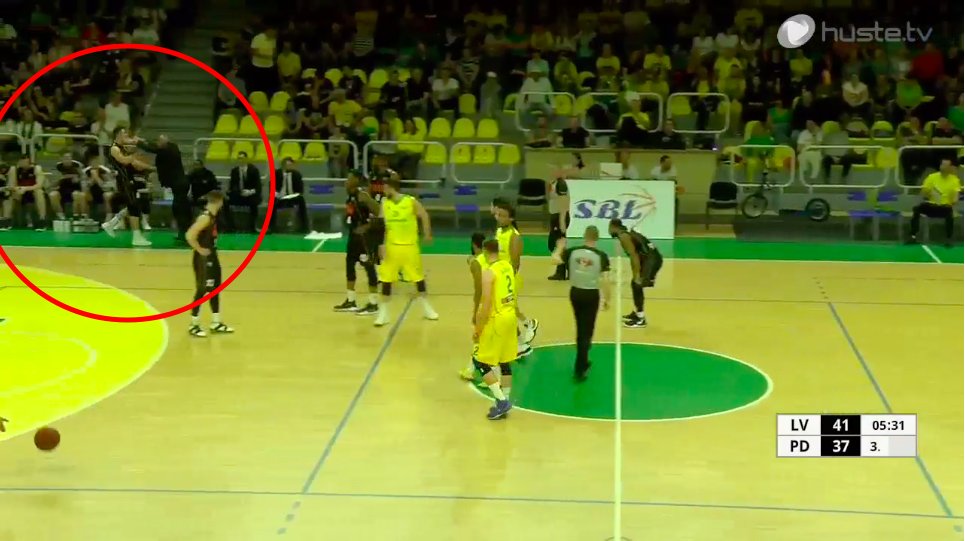Timeout: Zlomový moment zápasu? Keď Bujan sotil Körnera ako vyhadzovač na diskotéke