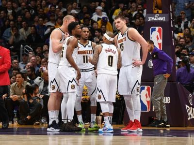 VIDEO: Denver aj Toronto v noci jasne dominovali a sú krok od finále