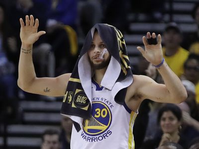 VIDEO: Trojkový koncert Curryho, Portland bol v závere bez šance
