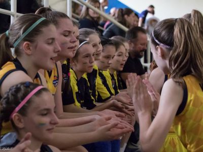 Young Angels Yellow 2006 majstrom SR