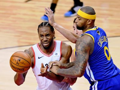 Warriors si vynútili pokračovanie finále, v Toronte vyhrali o jediný bod