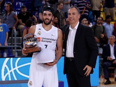 Hovorili, že je nízky, aj tak nahrádza Dončiča a možno sa dočká NBA