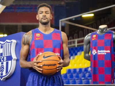 Barcelona skladá hviezdny tím, z ktorého ide strach. Podarí sa jej presvedčiť aj Gasola?