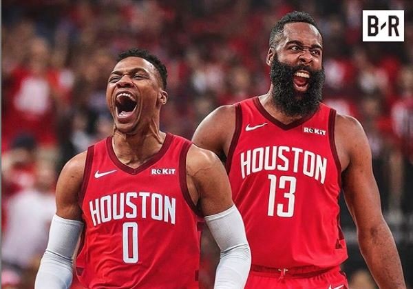 Megatrejd. Westbrook sa sťahuje do Houstonu, Paula chce Miami