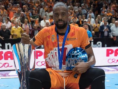 V minulosti to dokázali Turci aj Španieli. Podarí sa Rusom dostať tri mužstvá do play-off?