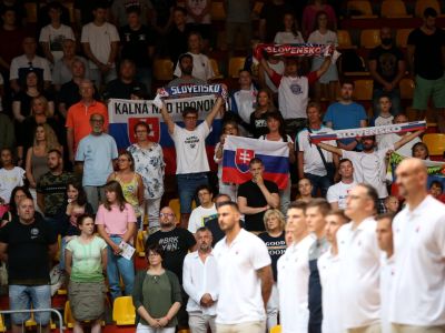 Basketbalisti zadarmo, príďte povzbudiť reprezentáciu proti Rumunsku v bielom