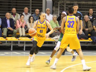 VIDEO: Slovenky v Poľsku odštartovali play-off vo veľkom štýle. Bálintová predviedla skvelý buzzer-beater