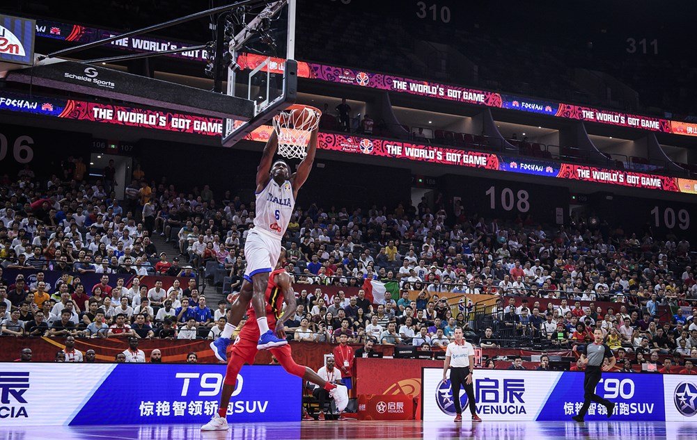 Argentína pretlačila Nigériu, šesť tímov si zabezpečilo postup do ďalšej fázy