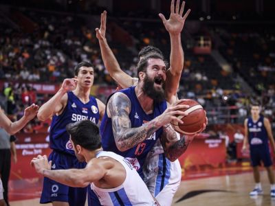 Srbi titul nezískajú. Senzačne ich vyradila Argentína