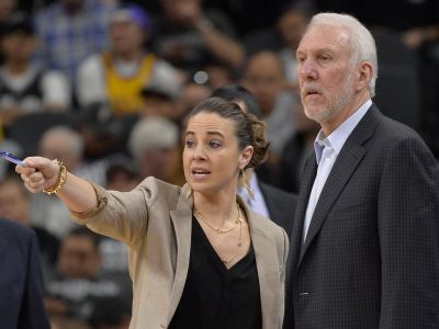 Trénerské príbehy: Becky Hammonová – milovníčka adrenalínu, ktorá diriguje mužov