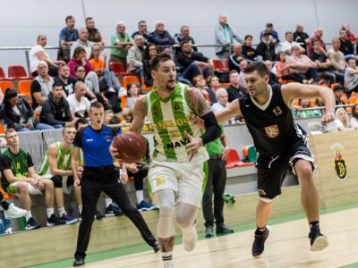 Timeout: Handlová má v útoku veľmi pekné momenty, v obrane sa jej však zatiaľ nedarí