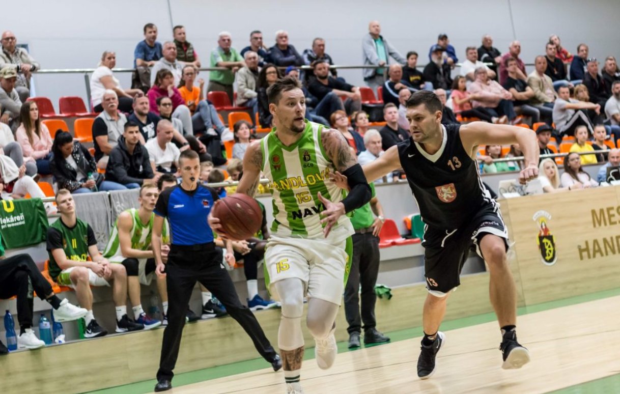 Timeout: Handlová má v útoku veľmi pekné momenty, v obrane sa jej však zatiaľ nedarí