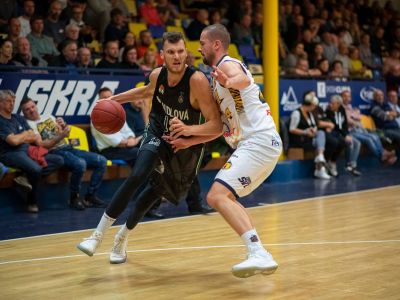 Mrviš o nepresvedčivej Handlovej: Upraceme si hlavy a zmeníme obraz hry
