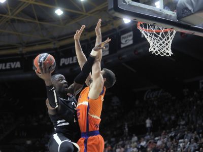 Basketbal sa mu nepáčil a nikdy o ňom nesníval. Dnes patrí medzi euroligové hviezdy