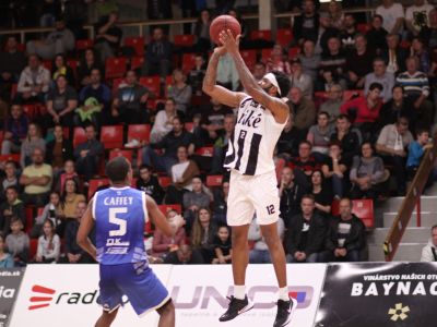 VIDEO: Lučenec raboval v Prievidzi, dráma pre Svit, Spišská naložila Komárnu 119 bodov