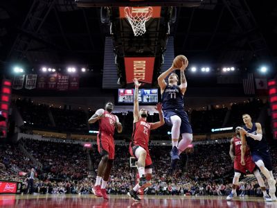VIDEO: Nezastaviteľný Dončič tentokrát valcoval v Houstone