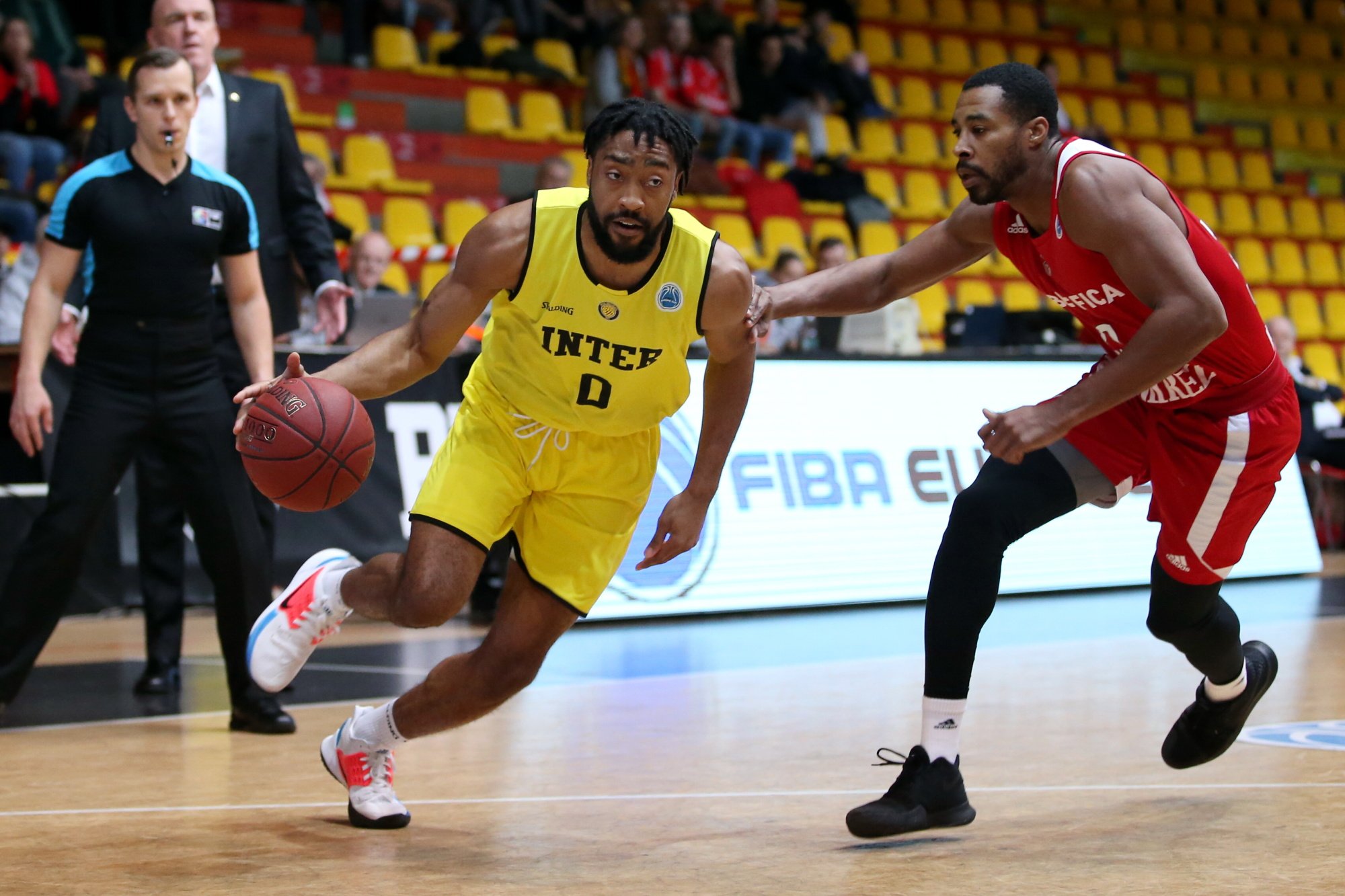 Inter siahal proti Benfice na víťazstvo, napokon sa s Európskym pohárom FIBA lúči prehrou