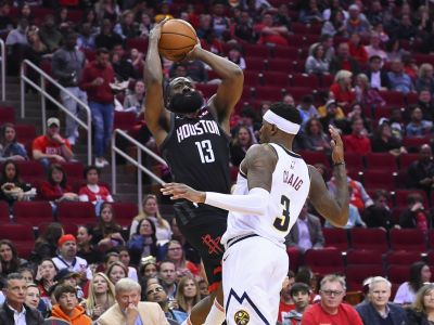 VIDEO: Houston deklasoval Denver, Harden prispel 35 bodmi