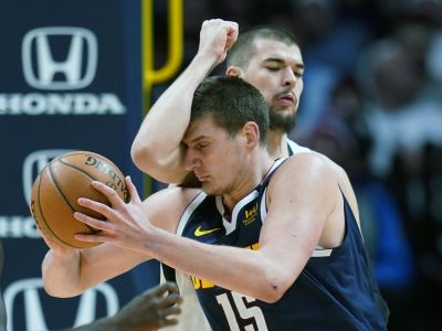 VIDEO: Jokič zatienil Leonarda a Denver pretlačil Clippers