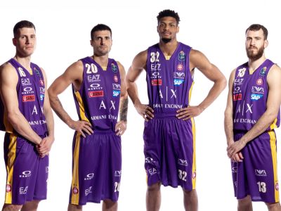 Slávny módny návrhár si uctí Kobeho pamiatku, jeho klub nastúpi v špeciálnych dresoch