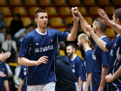 Strojcom utrápeného víťazstva bol Brodziansky. Bola na ňom postavená taktika, niektoré strely odflákol