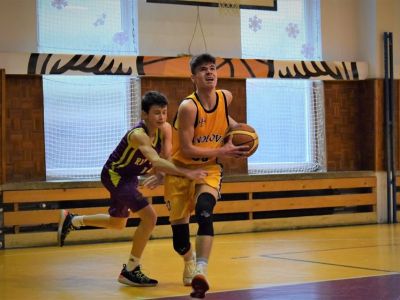 Handlová v skupine o 9.-18.miesto prvej ligy starších žiakov s ďalšími dvoma víťazstvami