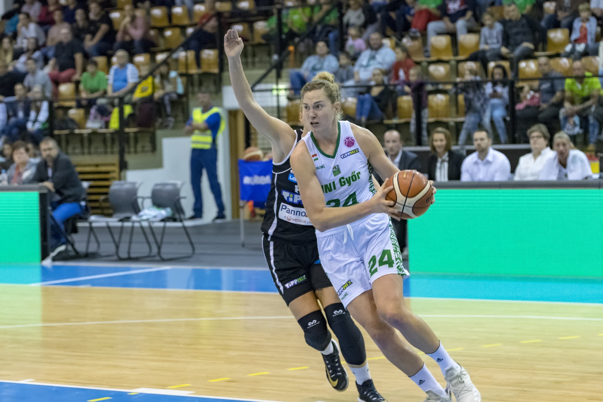Hruščáková sa už zotavila z operácie členka, do Győru si chce ísť aspoň pre veci
