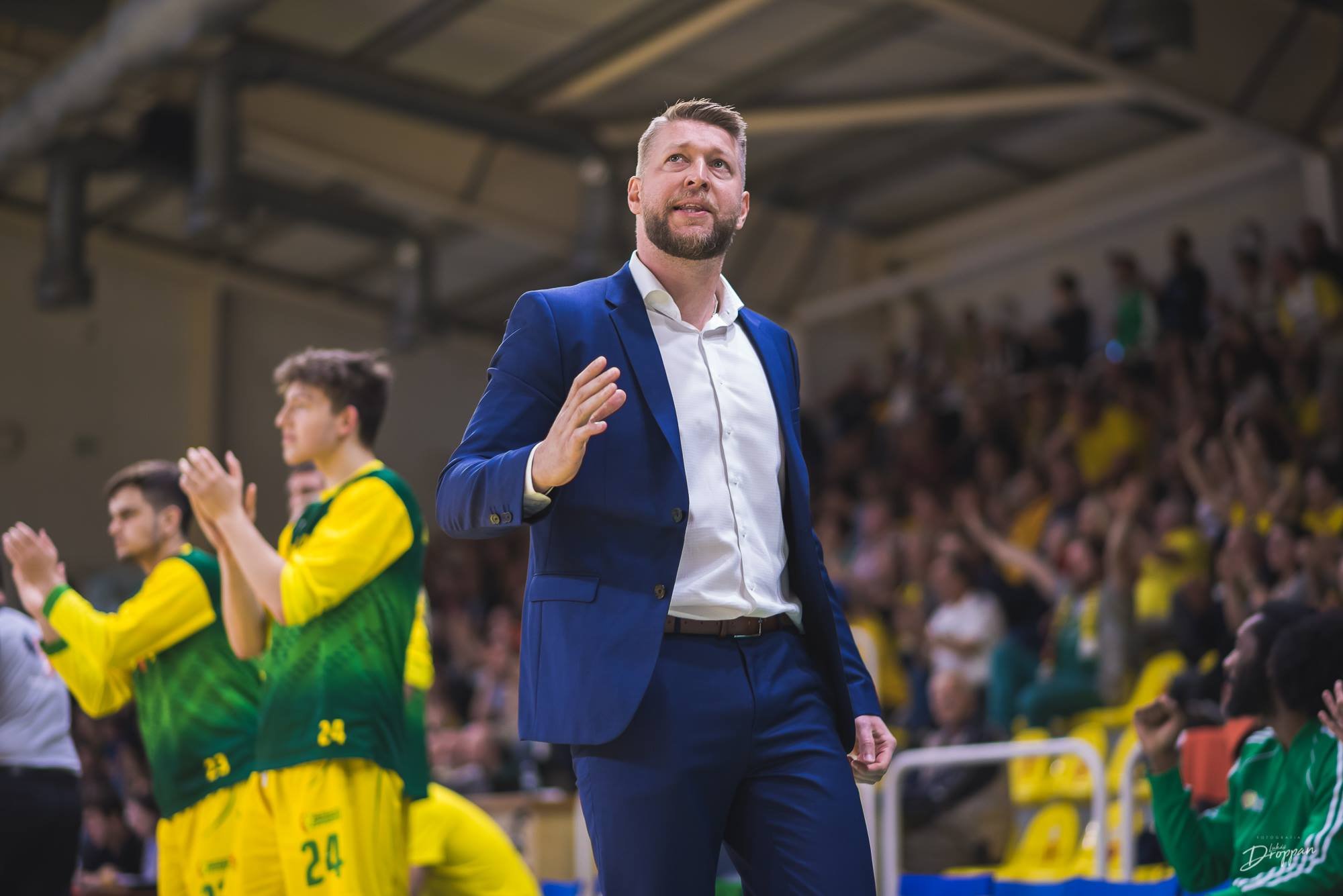 Nenávidia nás, my nenávidíme ich – toto je vojna! Aj taký je basket v Kosove, opisuje Hojč