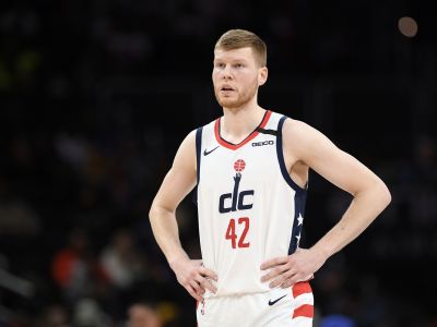Nechce riskovať zranenie a novú zmluvu. Bertans odmietol reštart NBA