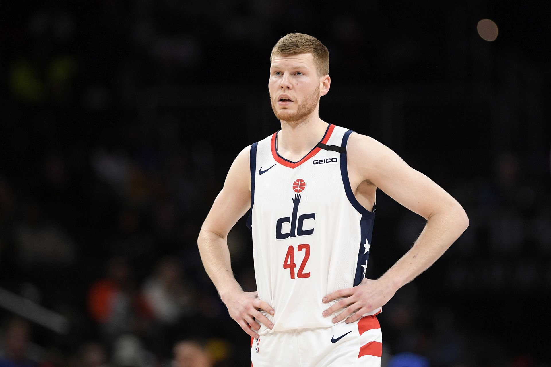 Nechce riskovať zranenie a novú zmluvu. Bertans odmietol reštart NBA